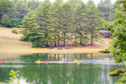 kayaking-on-echo-lake